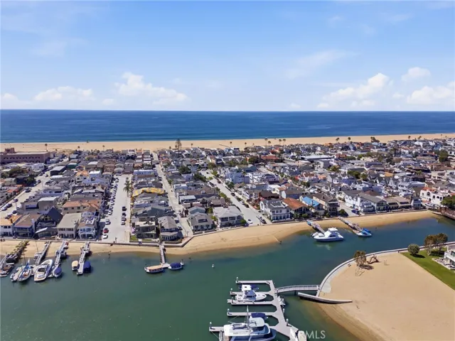305 Montero, Newport Beach, California 92661
