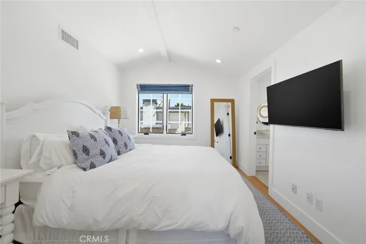 305 Montero, Newport Beach, California 92661