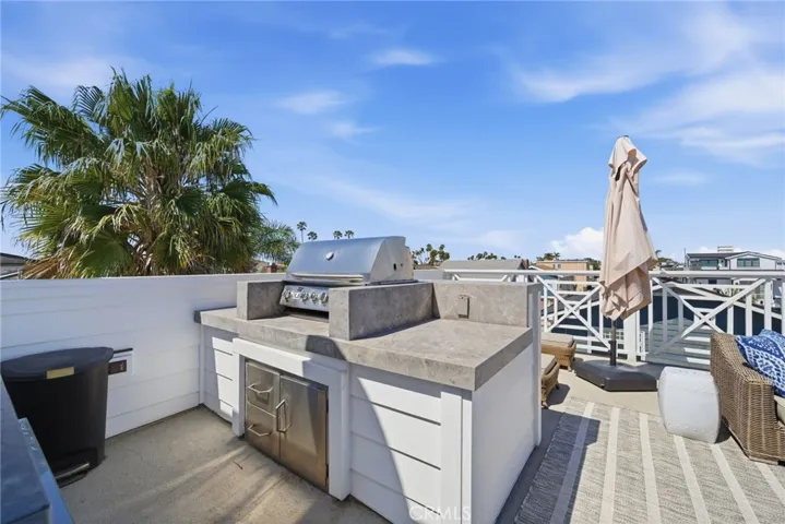 305 Montero, Newport Beach, California 92661