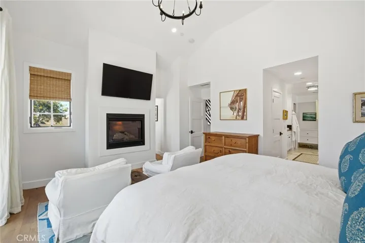 305 Montero, Newport Beach, California 92661