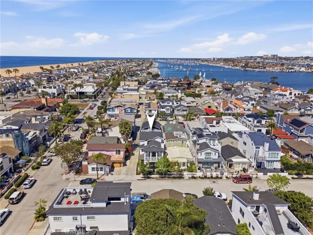 305 Montero, Newport Beach, California 92661