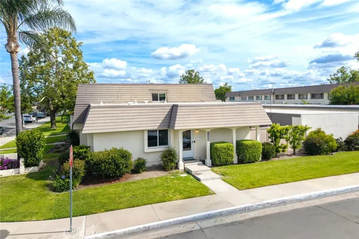 9692 Bloomfield, Cypress, California 90630