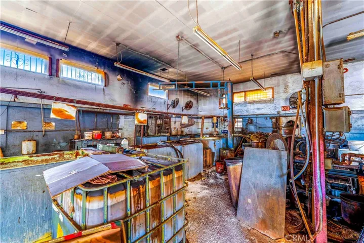 1855 E 62nd, Los Angeles, California 90001