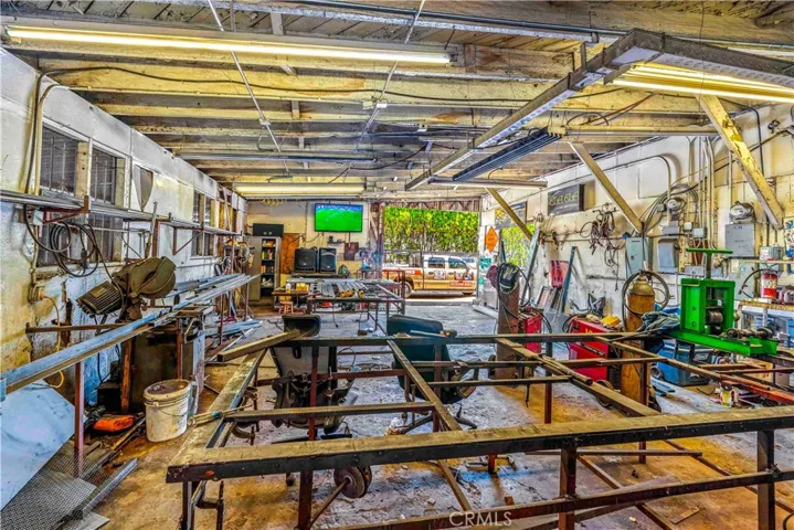 1855 E 62nd, Los Angeles, California 90001