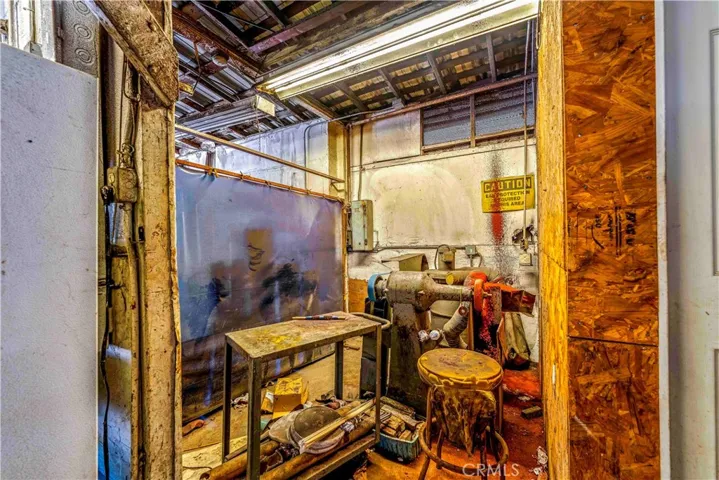 1855 E 62nd, Los Angeles, California 90001
