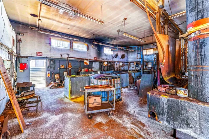 1855 E 62nd, Los Angeles, California 90001