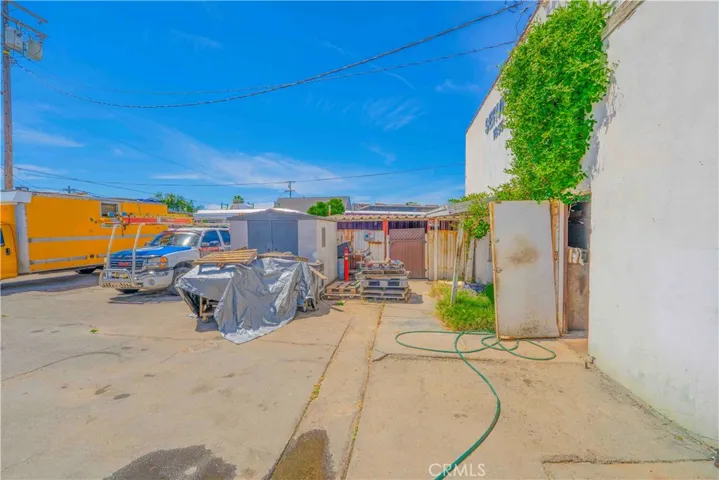 1855 E 62nd, Los Angeles, California 90001