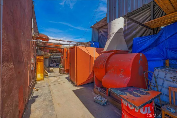 1855 E 62nd, Los Angeles, California 90001