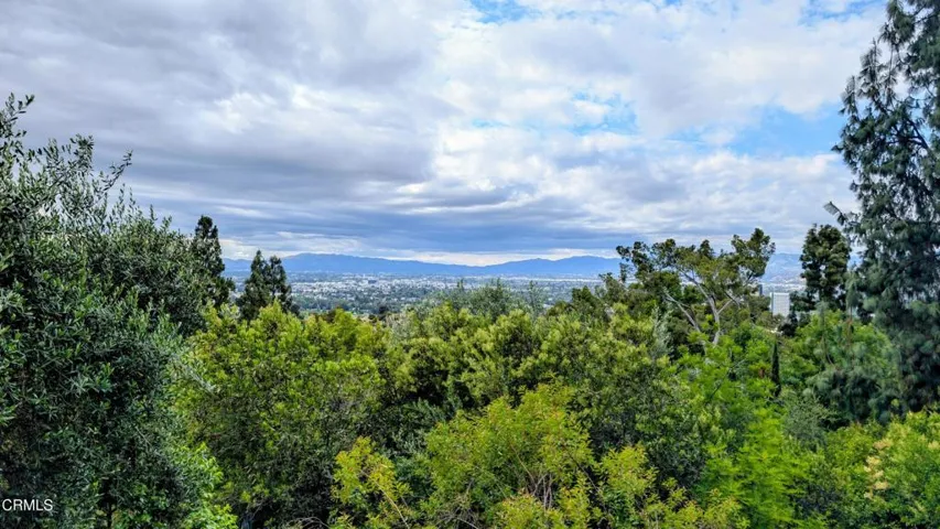 3530 N Knoll Drive, Los Angeles, California 90068 — photo 5