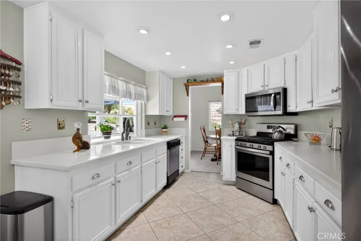 28603 Greenwood, Castaic, California 91384