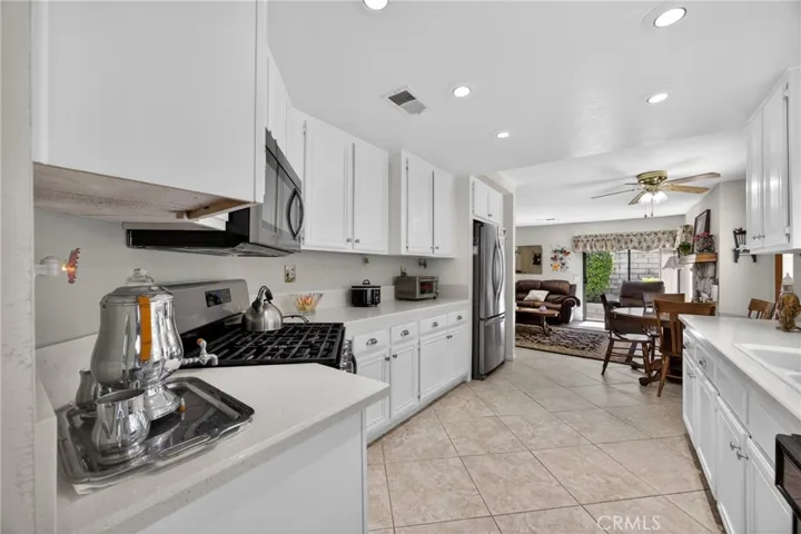 28603 Greenwood, Castaic, California 91384