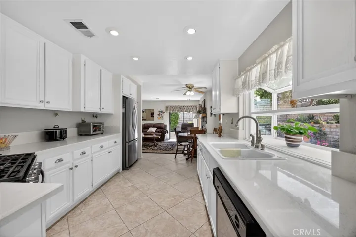 28603 Greenwood, Castaic, California 91384