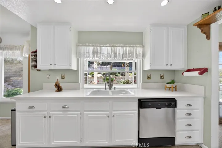 28603 Greenwood, Castaic, California 91384
