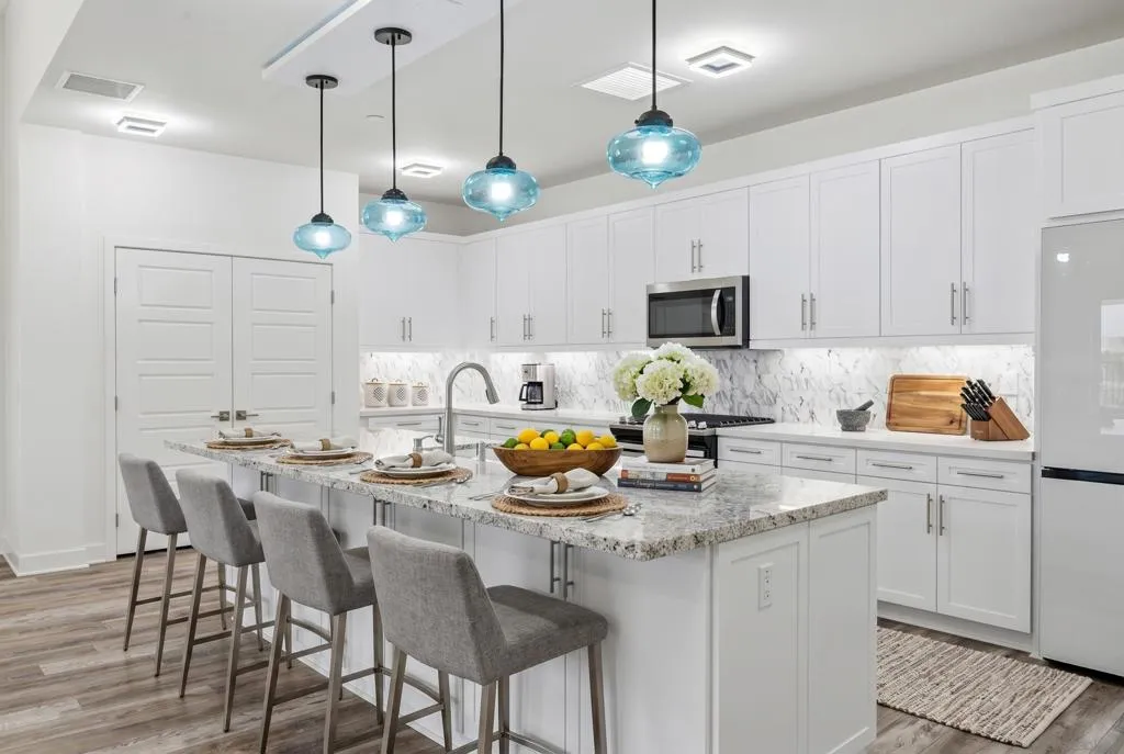 Virtual Staging