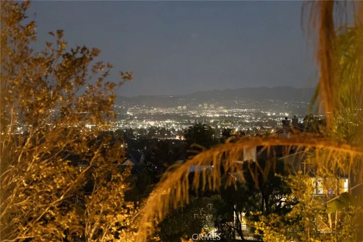20800 Campania, Porter Ranch, California 91326