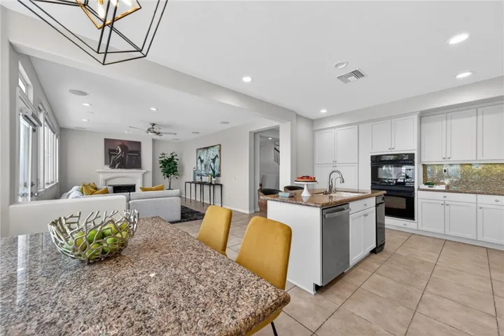 20800 Campania, Porter Ranch, California 91326