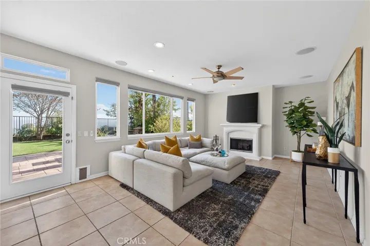 20800 Campania, Porter Ranch, California 91326