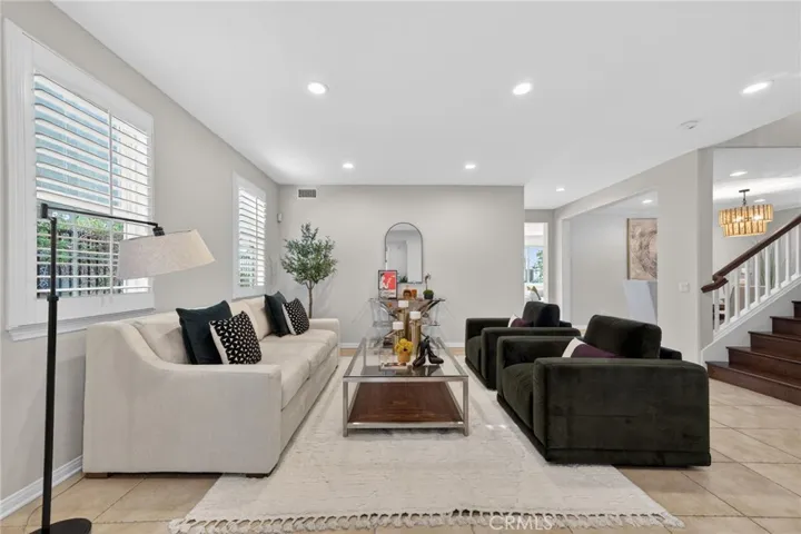 20800 Campania, Porter Ranch, California 91326