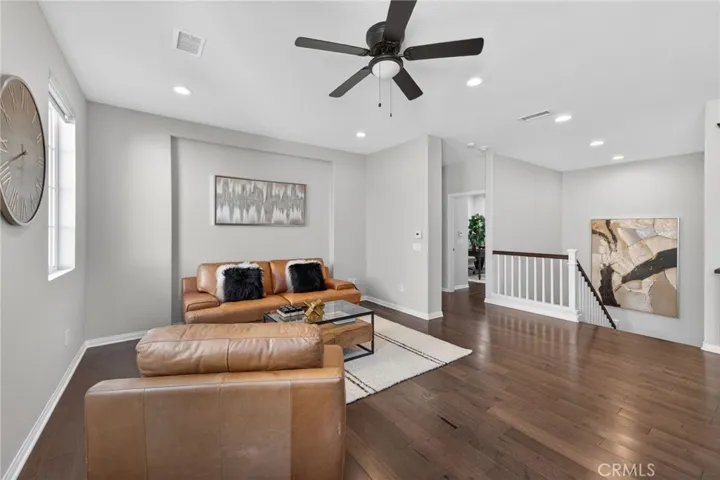 20800 Campania, Porter Ranch, California 91326