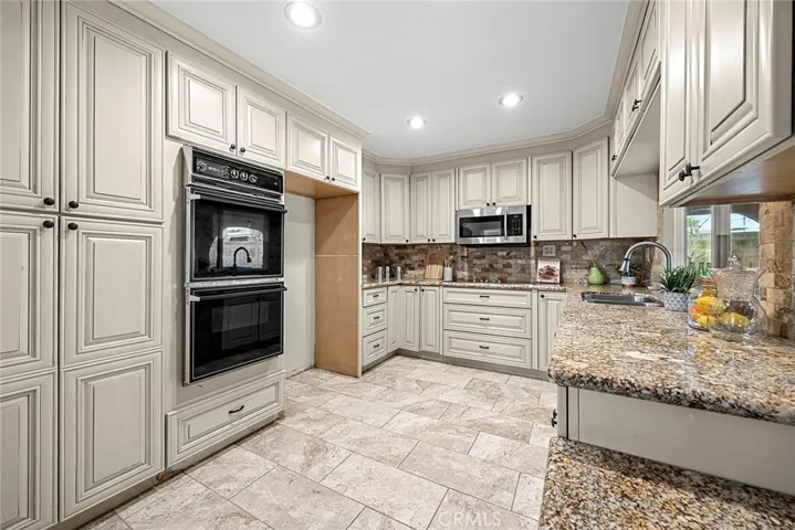 5602 Oak Drive, La Palma, California 90623
