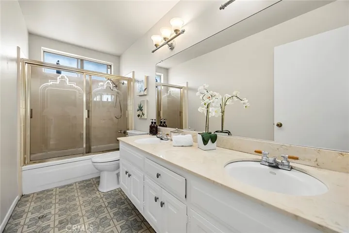 5602 Oak Drive, La Palma, California 90623