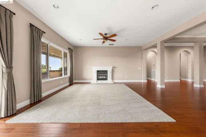320 Riverwood Ln, Rio Vista, California 94571
