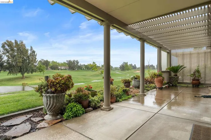 320 Riverwood Ln, Rio Vista, California 94571
