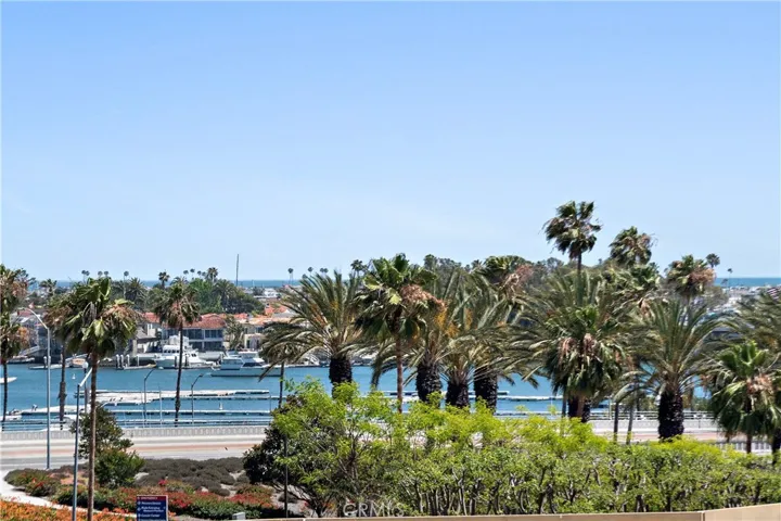 Bay View At 280 Cagney #211