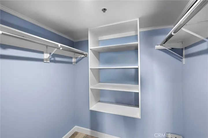 Walk-in Closet