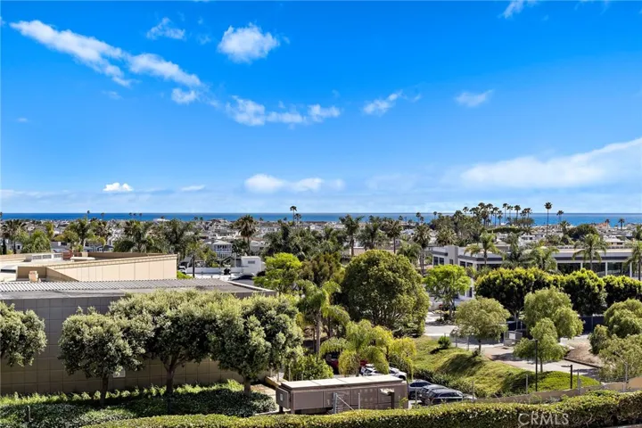 Ocean, Bay and Greenbelt views out front