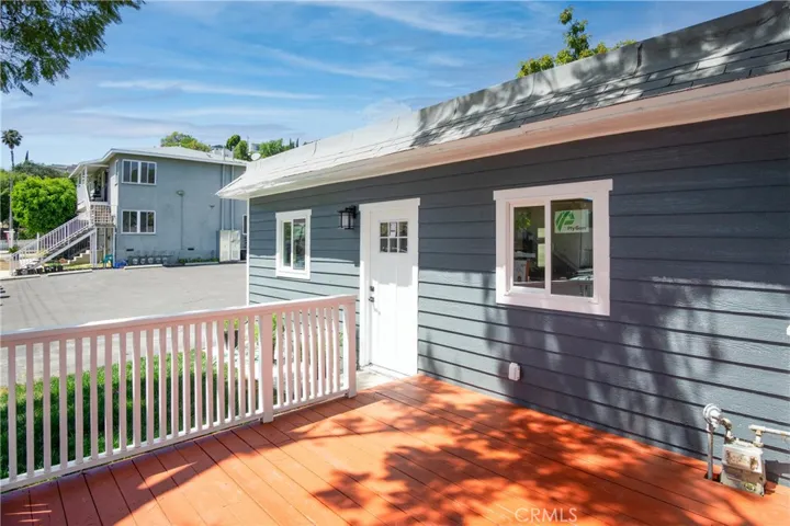 5411 Newtonia, Los Angeles, California 90032