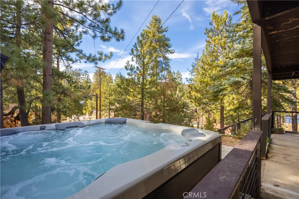 752 Cove Drive, Big Bear Lake, California 92315 — photo 4