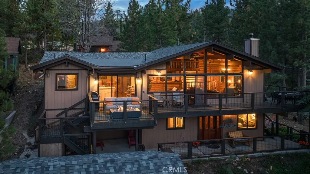 752 Cove Dr