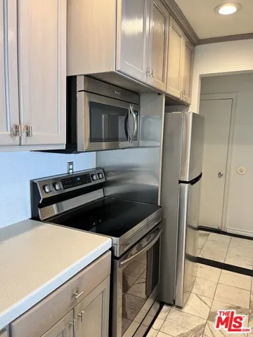 range/microwave