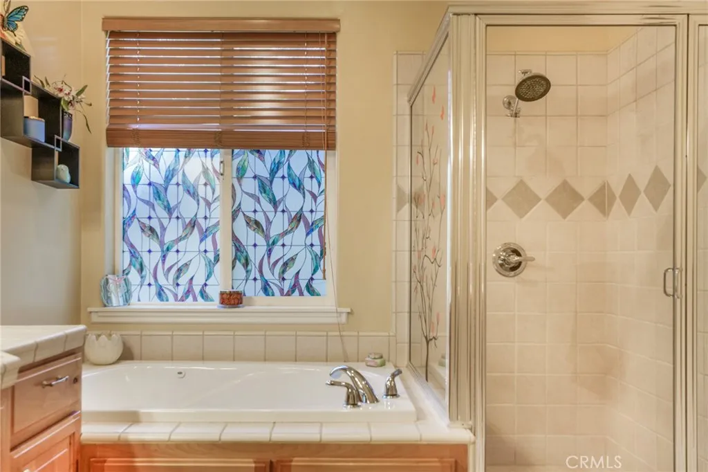 Soaker Tub & walk in shower.