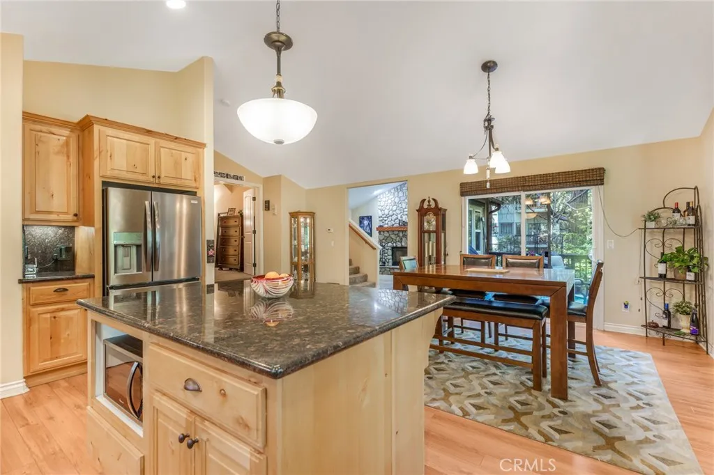 24380 Horst, Crestline, California 92325 — photo 5