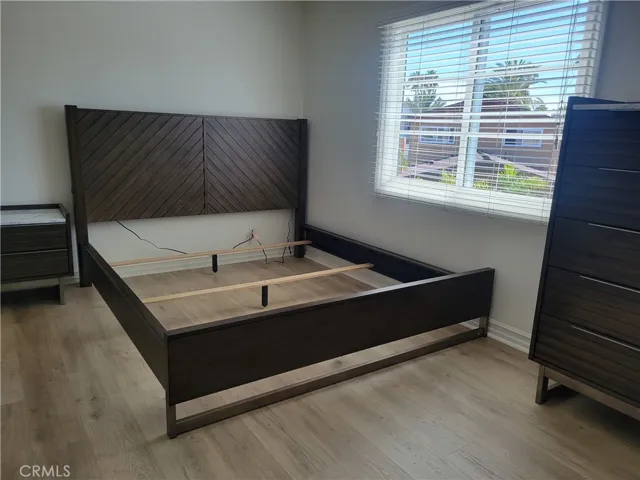 *floor color might look different due to lighting differences