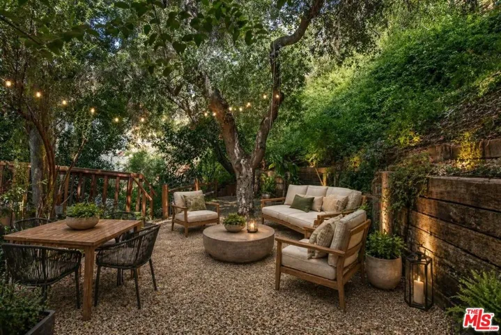 2180 Laurel Canyon Boulevard, Los Angeles, California 90046