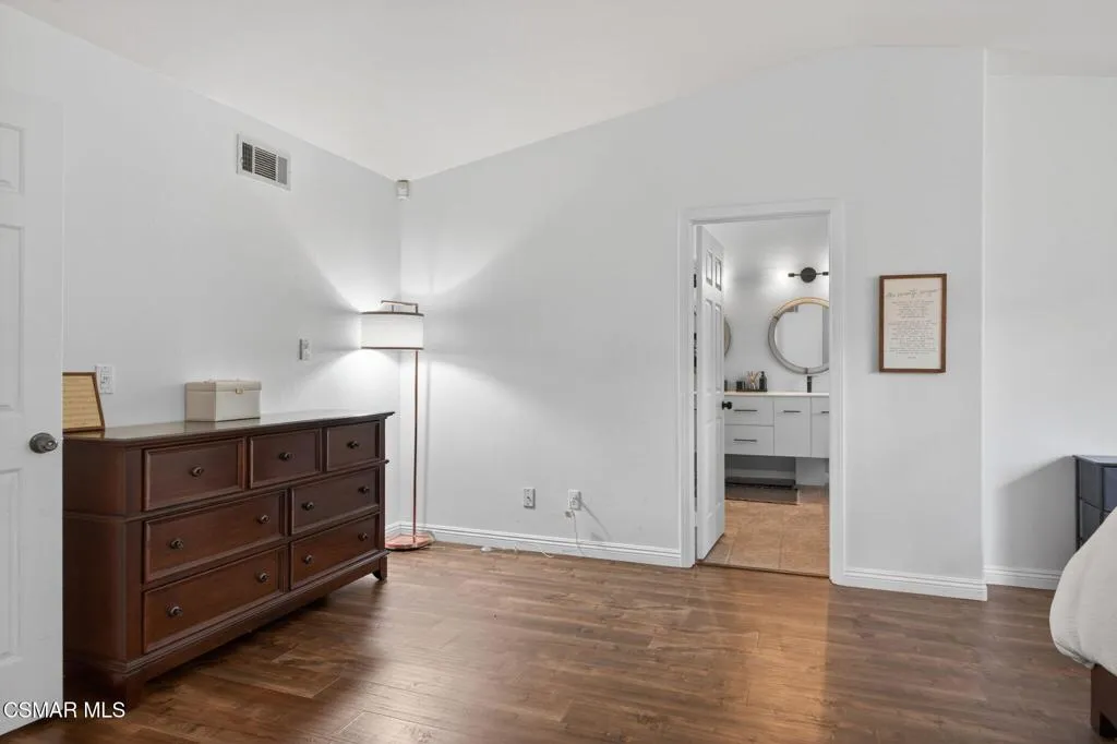 29-web-or-mls-Upmarket Media-1120Pan094