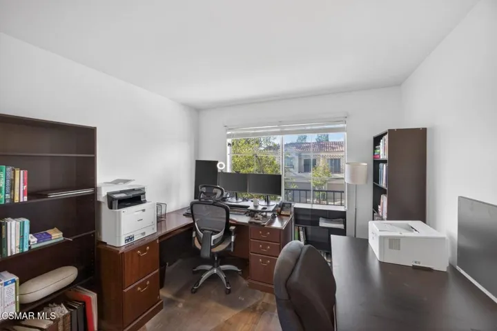 21-web-or-mls-Upmarket Media-1120Pan072