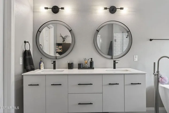 32-web-or-mls-Upmarket Media-1120Pan104
