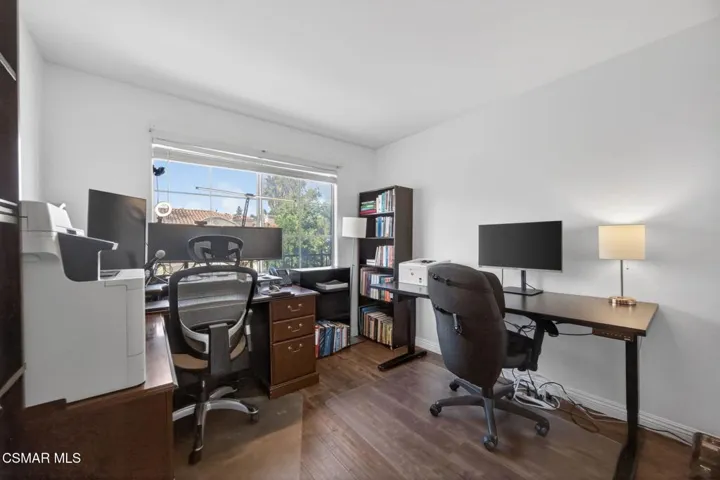 20-web-or-mls-Upmarket Media-1120Pan067