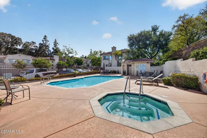 45-web-or-mls-Upmarket Media-1120Pan010