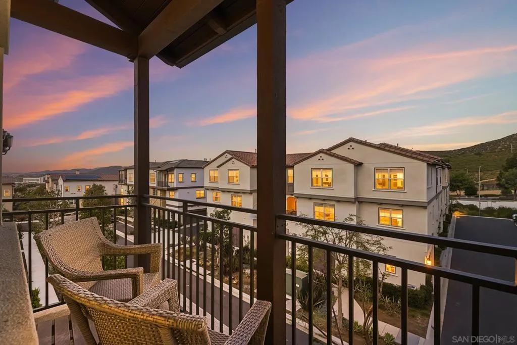 https://zimg.paragon.ice.com/ParagonImages/Property/PA/SDMLS/-522025/17/533/400/6cab7a9d10172fd9a53b07499a51b1ab/3/06cf5c36f984ab6c0e54b8da94ceb1db/-522025-b25f7d01-6e59-48b9-95ca-2be6fbf3dcb3.JPG