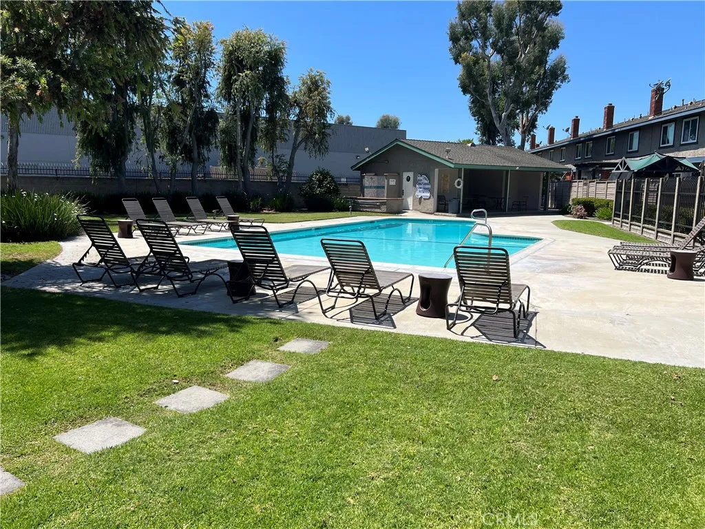 Steps from unit to sparkling large pool, picnic area, outdoor shower