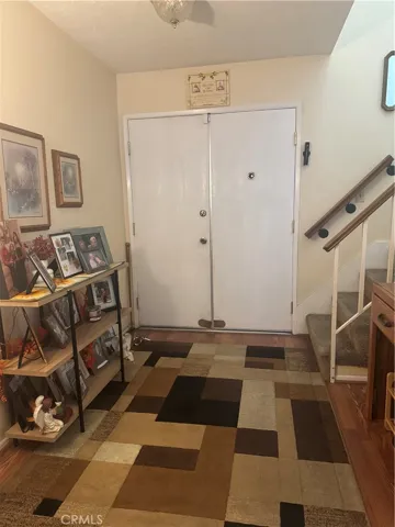 Front door entry or exit to street