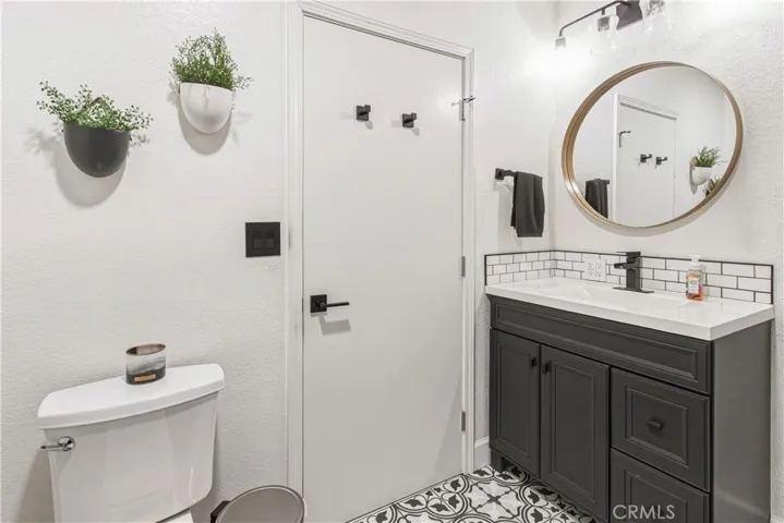 Guest Bathroom 1