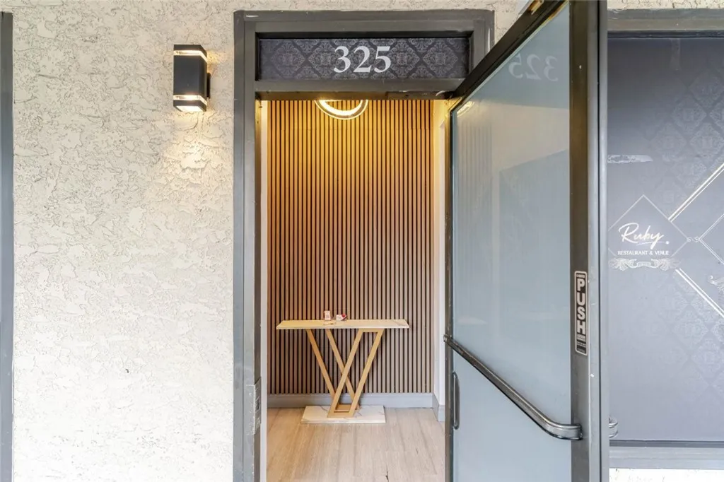 325 N Verdugo Road, Glendale, California 91206 — photo 4