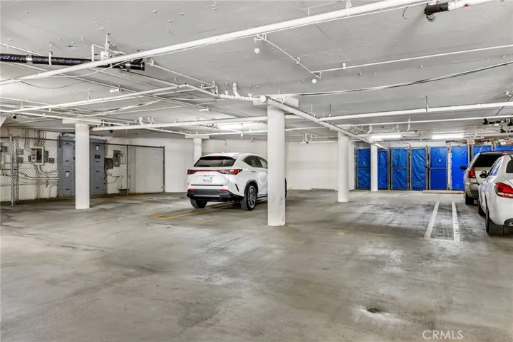 Parking w/storage
