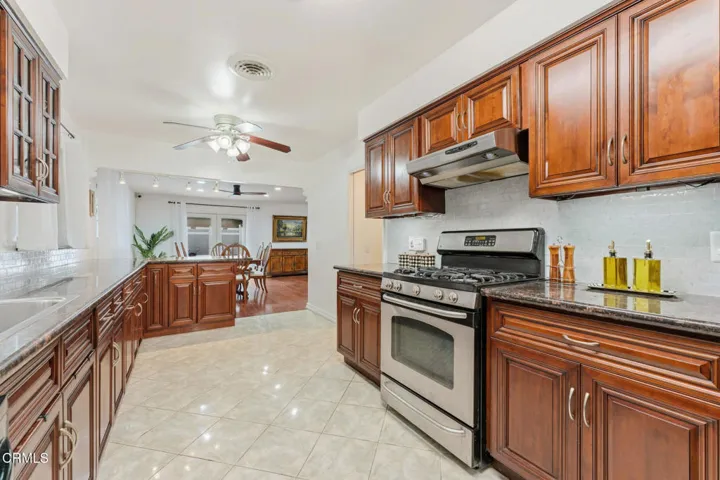8-2415 Casa Grande St-17 copy